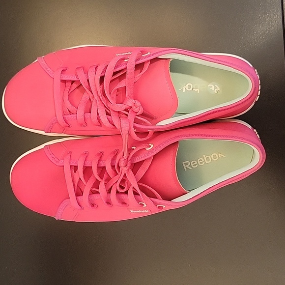Reebok shoes,9M - Picture 2 of 3